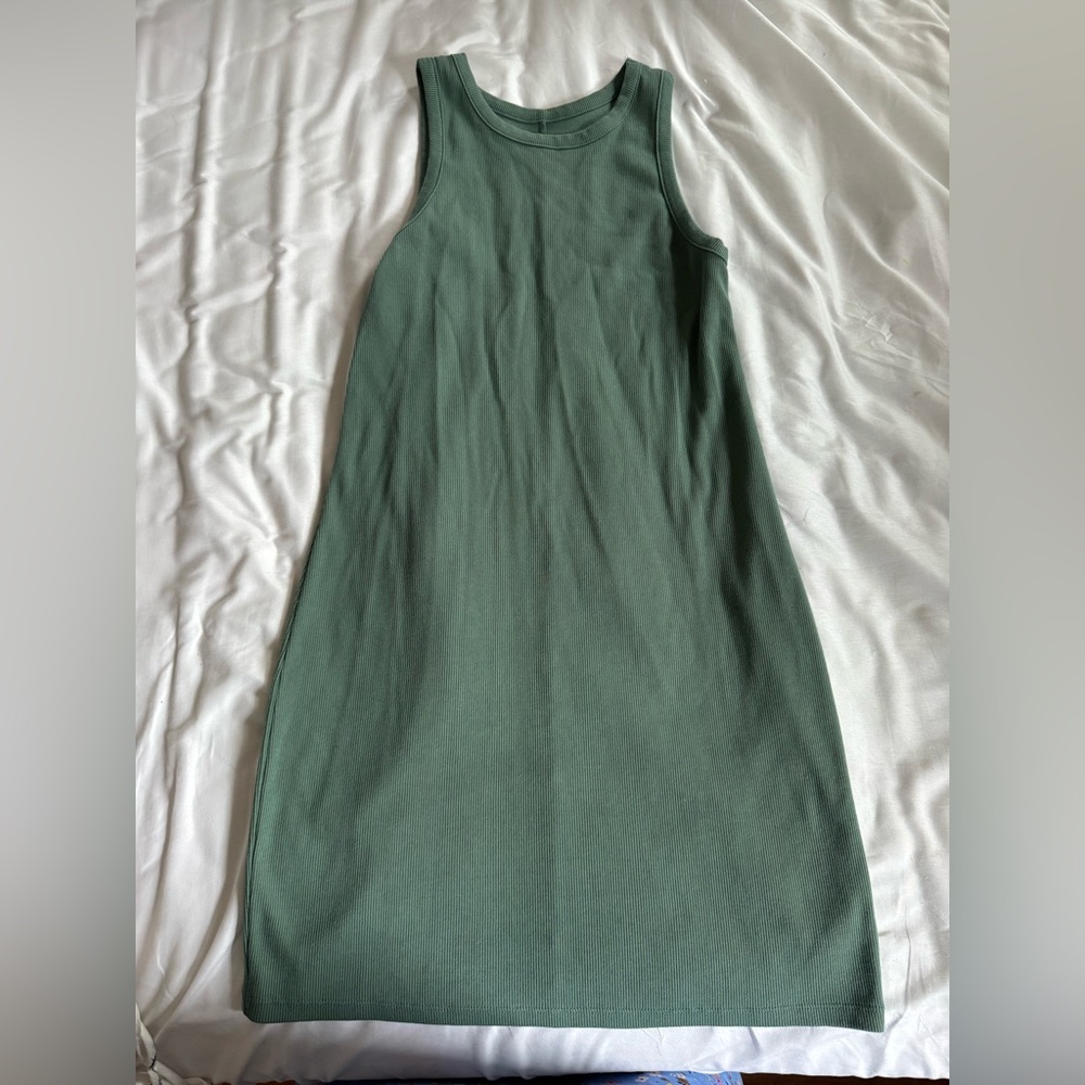 Green Sleeveless Dress